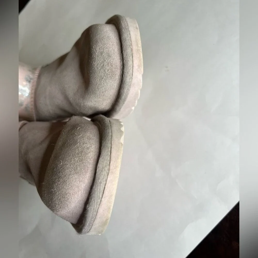 Toddler UGG Kids Classic II Clear Glitter Size 6